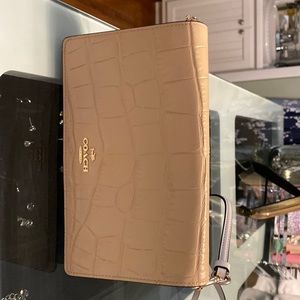 Camel colored coach bag. Removable shoulder strap.